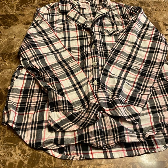 NWOT LADIES VICTORIA’S SECRET PAJAMAS - Picture 4 of 8